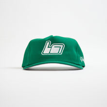Load image into Gallery viewer, LA Unstructured 5 Panel Hat - Kelly Green / White
